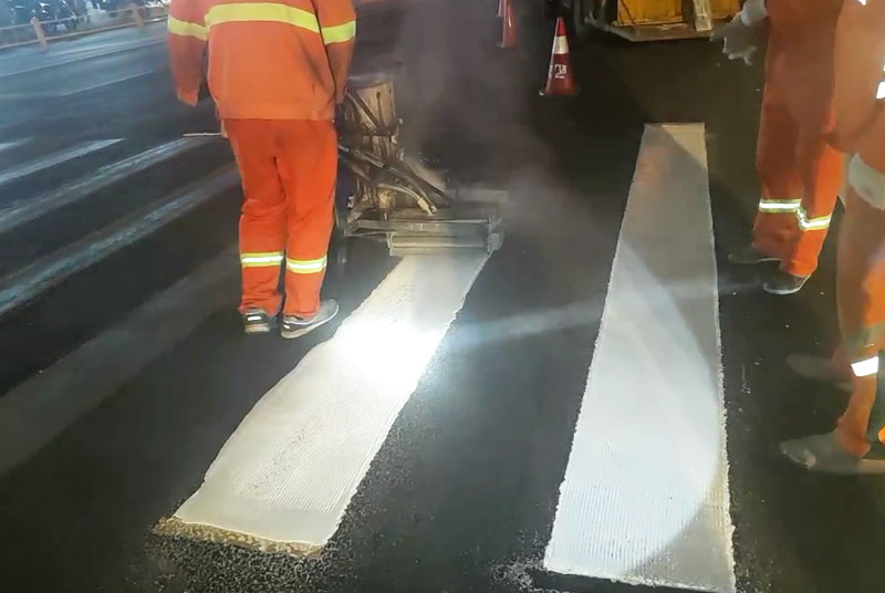 道路標線漆